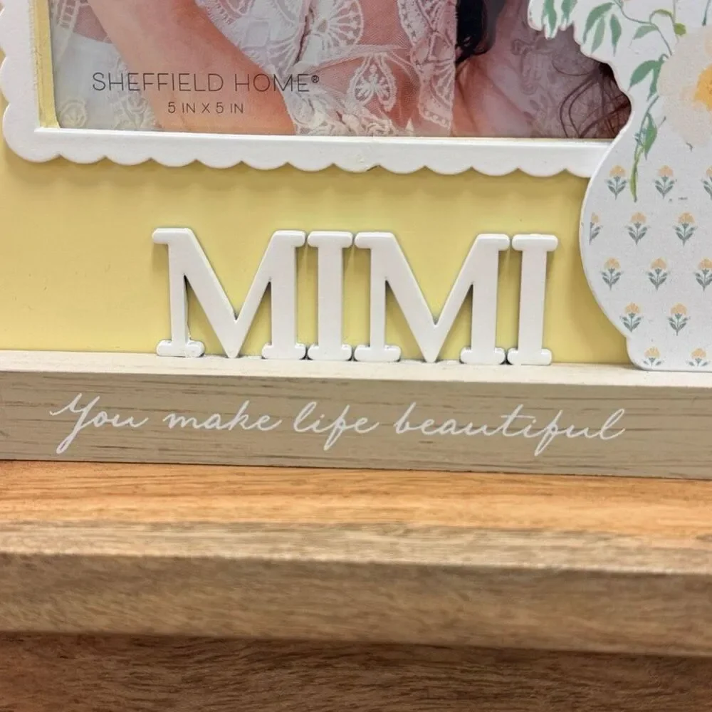 NWT Sheffield Home MIMI yellow square scalloped tabletop picture frame 5X5 photo